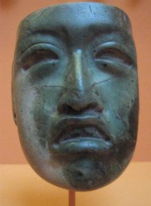 ماسک المک از جنس یشم با آثار سینا بار (1000 تا 600 سال قیب از میلاد)