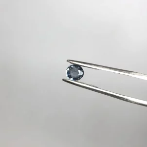 نگین اسپینل طبیعی گرد 250358