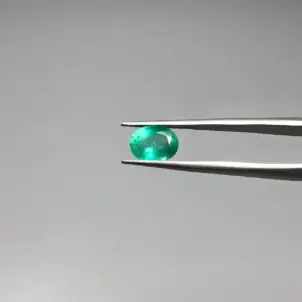 نگین زمرد زامبیا طبیعی شناسنامه دار 250763