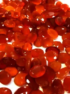 کارنلین یک سنگ طبیعی و زیبا